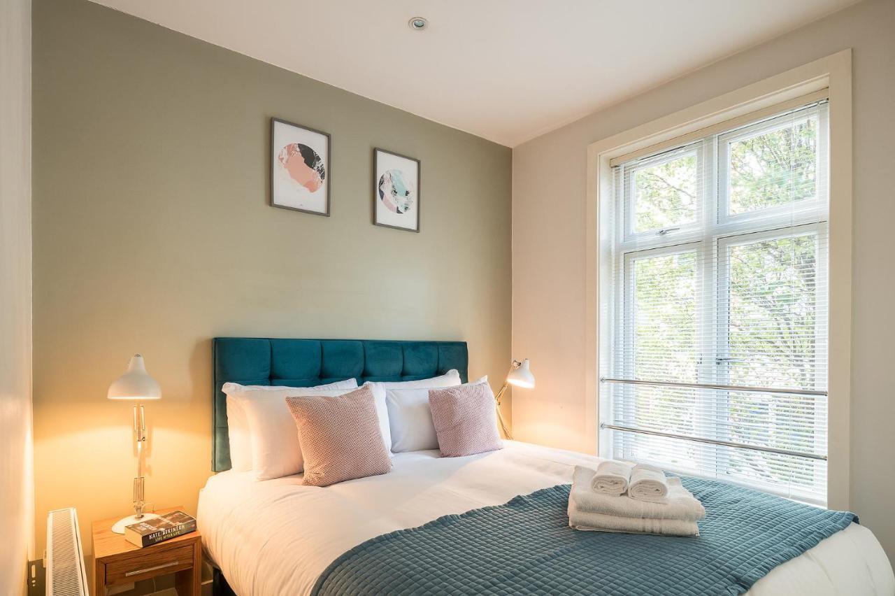 Fitzrovia - Charlotte Street By Viridian Apartments London Bagian luar foto